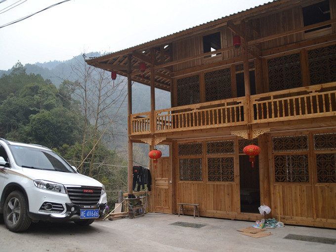 兩日遊線路設計看 安順 梯田—住木房子—游龍頭三吊瀑布群---公溪河