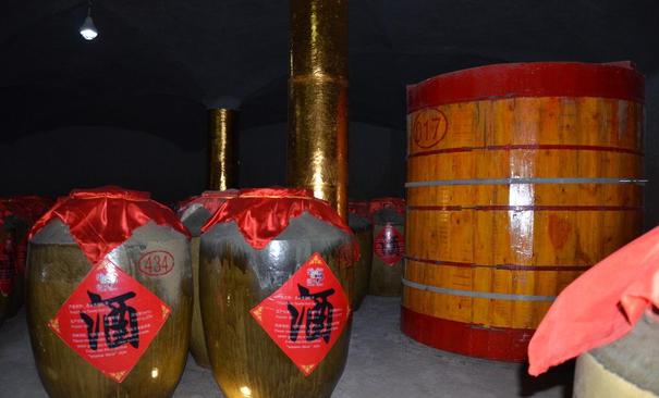 广东地窖酒图片