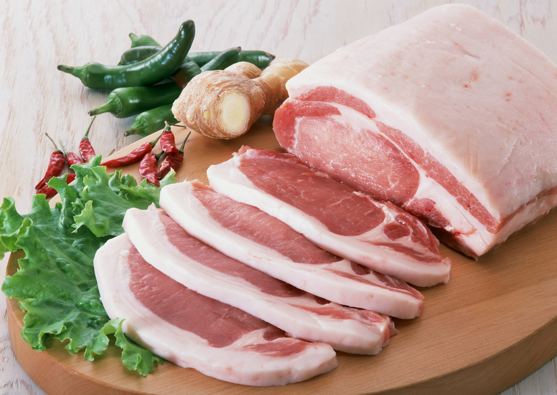 日常生活中怎样挑选好猪肉?