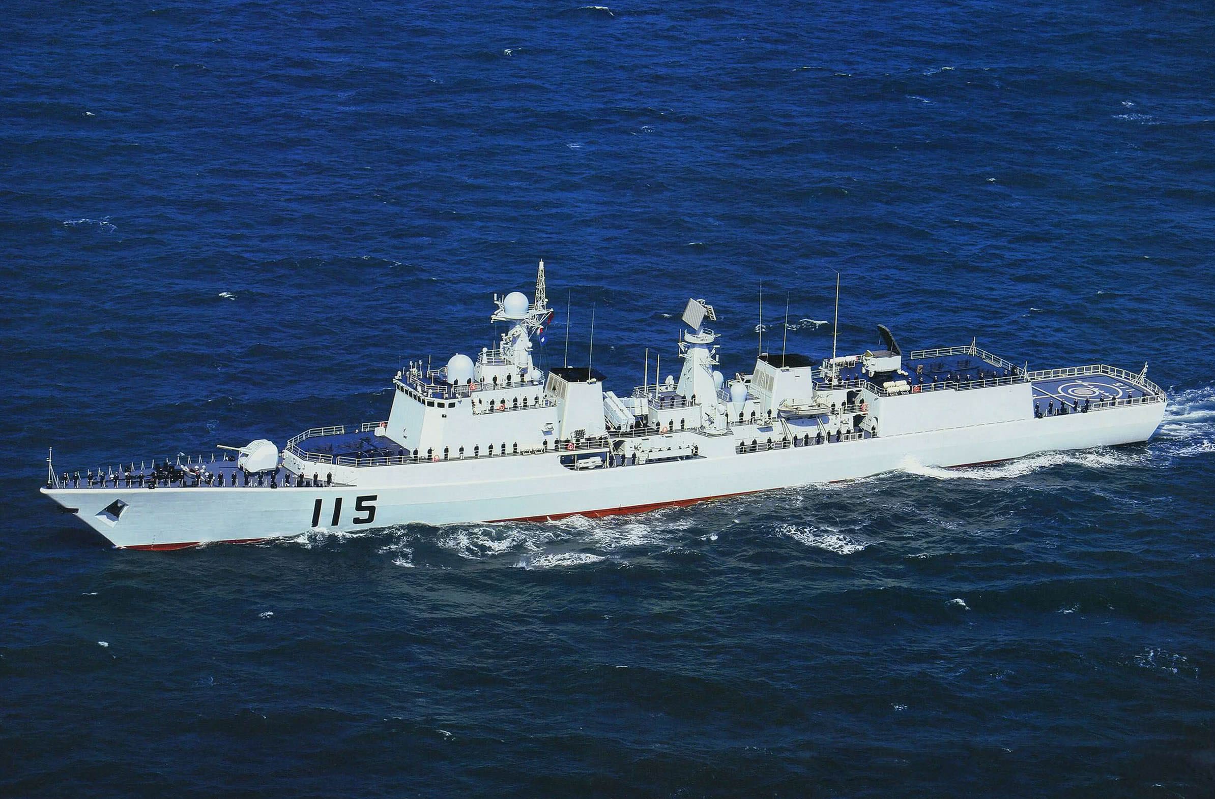 中国航母技术大发展,国产航母辽宁舰装配四个相控阵雷达