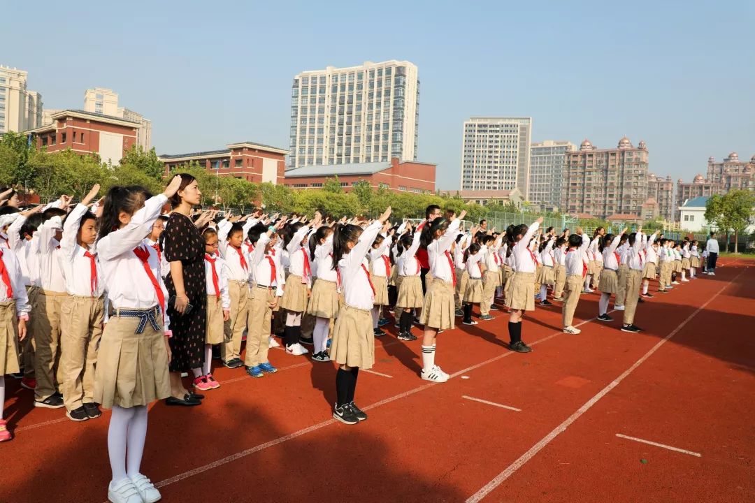 奉贤南桥小学图片