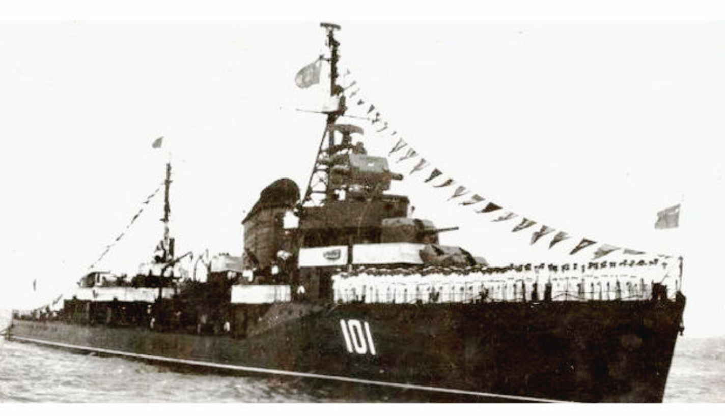 中国人民海军第一代驱逐舰38年服役史