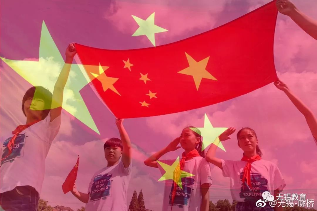 少年向国旗敬礼的图片图片