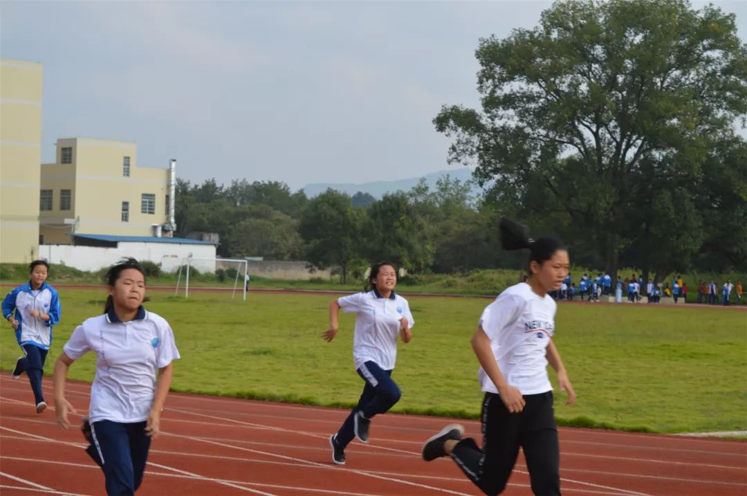 校園圍觀龍南縣渡江初中隆重舉行2018年秋季田徑運動會精彩看點在此