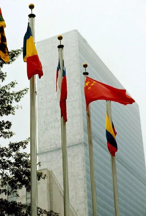 中国国旗黑白素描图片
