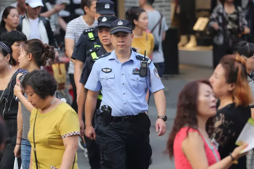 點贊節日在崗好警察丨假期不是在安保,就是在去安保的路上_高華