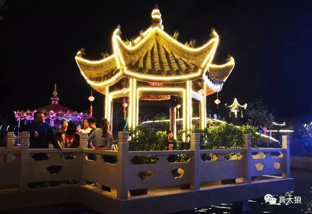 泾县后山夜景图片