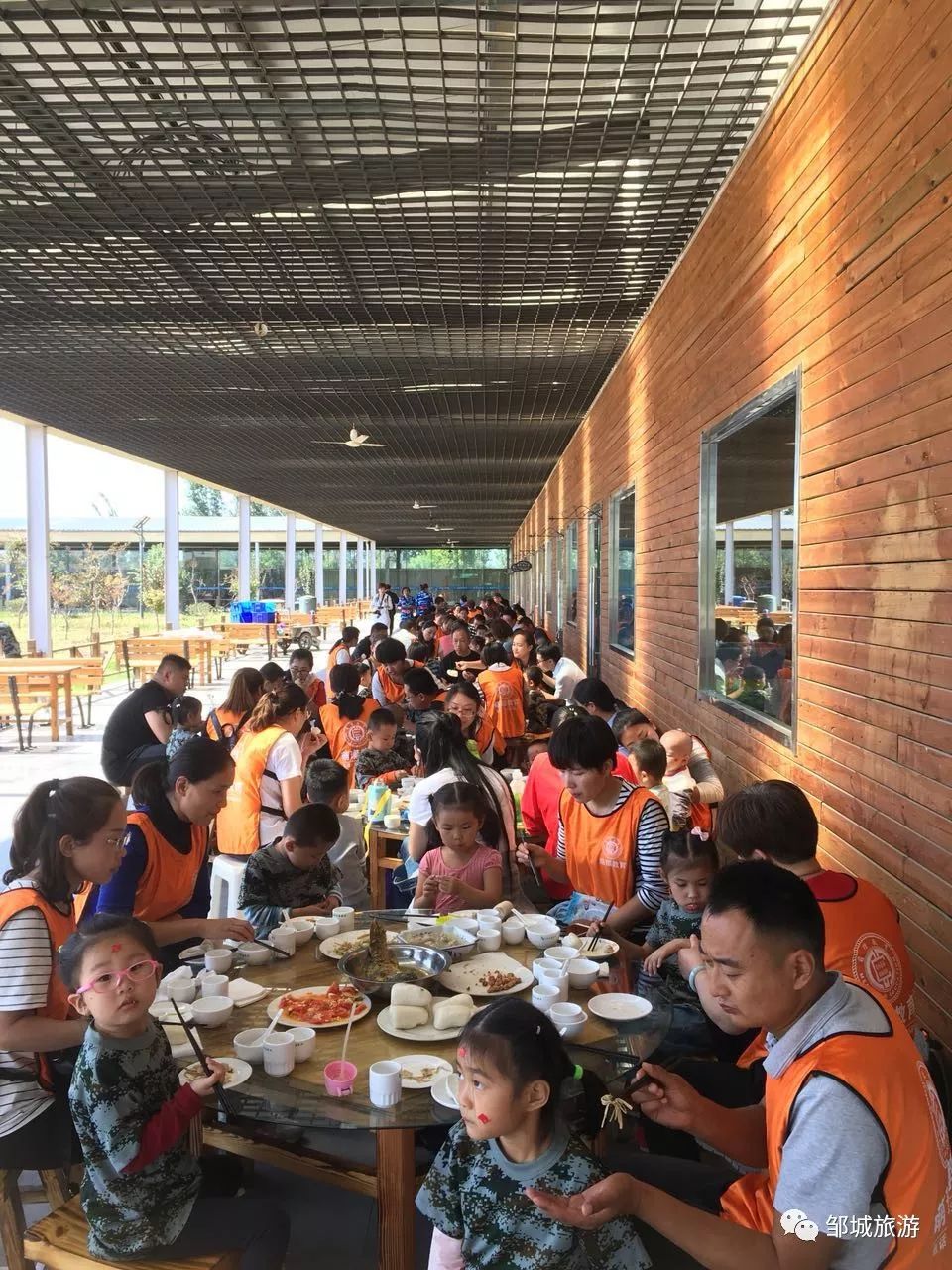 邹城百大生态庄园餐饮图片