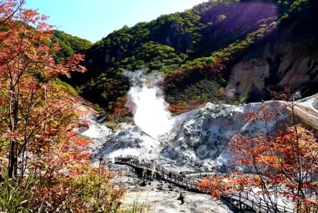 藏隱深山老林裡與世隔絕的日本名溫泉_草津