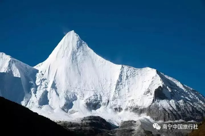 动车/飞机纯玩稻城亚丁!独家赠送游览康定木格措景区