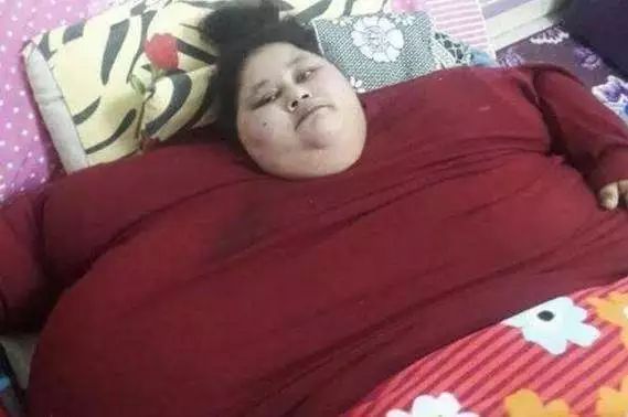 世界上最胖的女人病逝, 享年37岁, 体重曾高达1000斤!