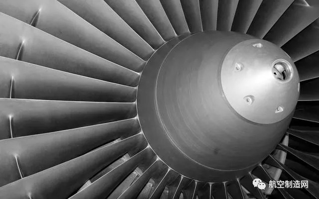 航空发动机上常用的转子叶片以钛合金(压气叶片)和高温合金(涡轮叶片)