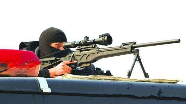 7毫米非自动反器材狙击步枪,慢活出细工研制很久2000年特种部队服役