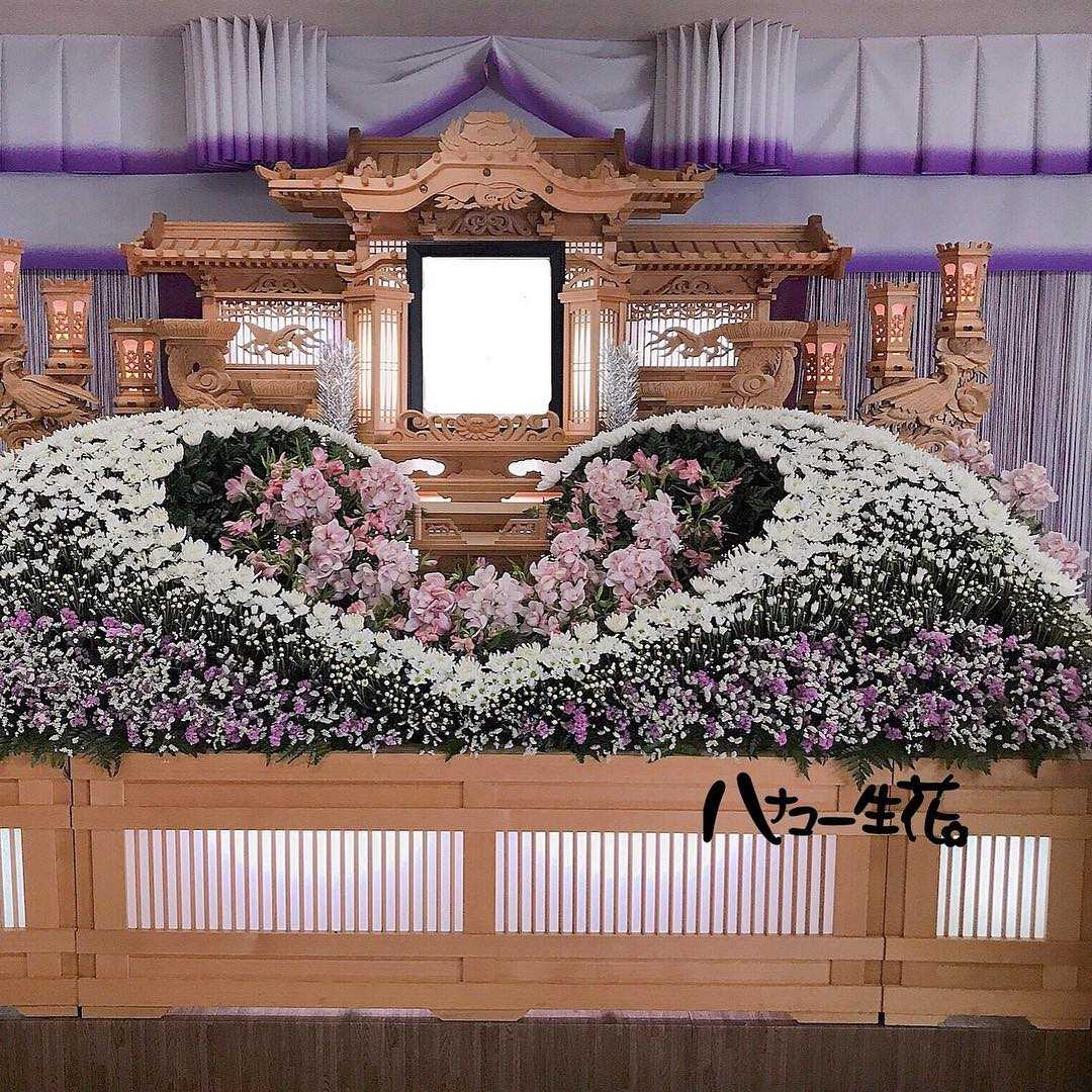 鲜花灵堂日本葬礼上的插花艺术