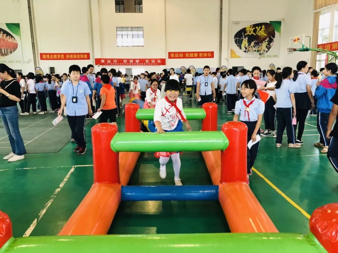 欢乐迎国庆,幸福共成长 流动少年宫走进丽水经济开发区第一小学