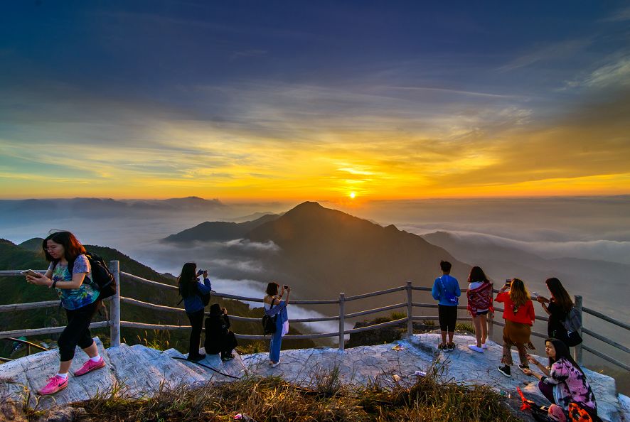 你敢来吗?一年一度的金子山粤桂湘登山节开始报名啦!