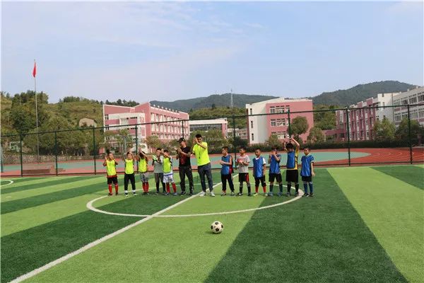 三门县外国语小学图片