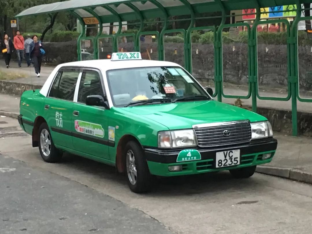 當心!香港機場有黑出租車,一條龍宰內地遊客._司機