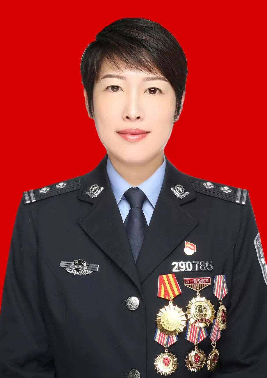 巾帼不让须眉快来票选出你心中的天津最美女警