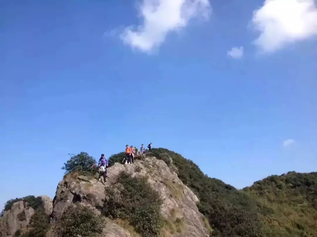 古道徒步1014美女峰穿越探馬嶺古道一峰九崖