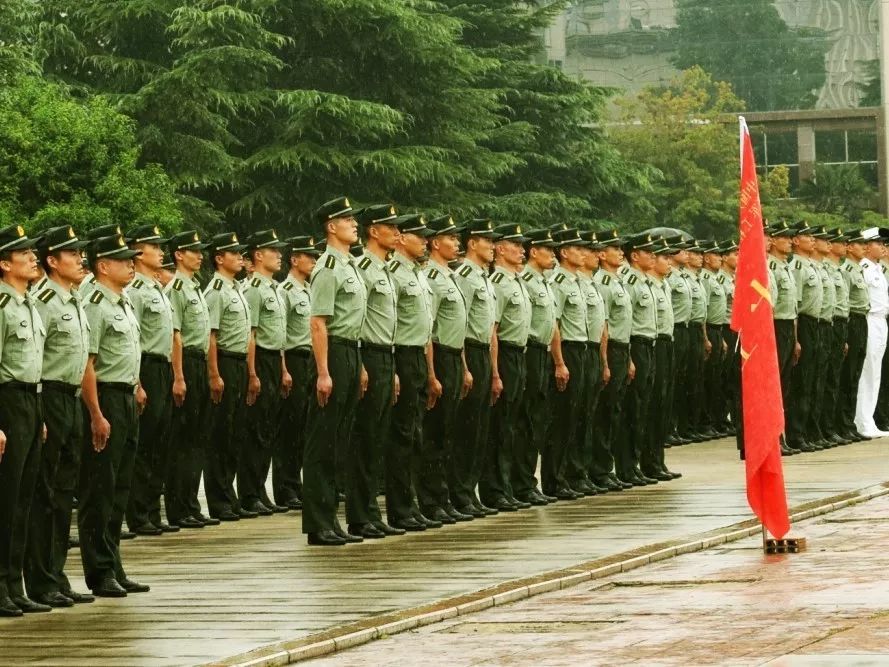 陆军工程大学训练基地的学员们!