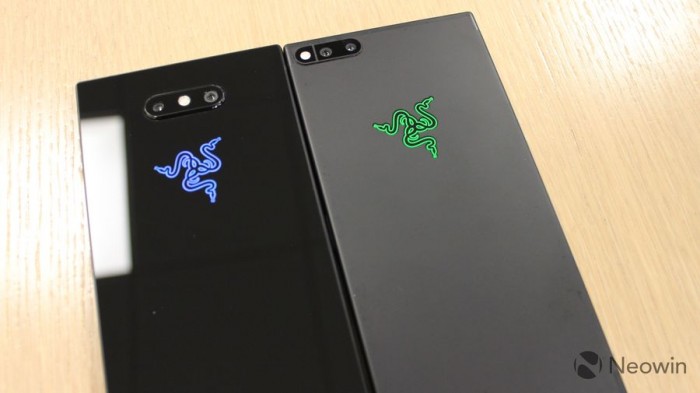 Razer Phone 2发布：背面Chroma幻彩灯 正面120Hz屏幕