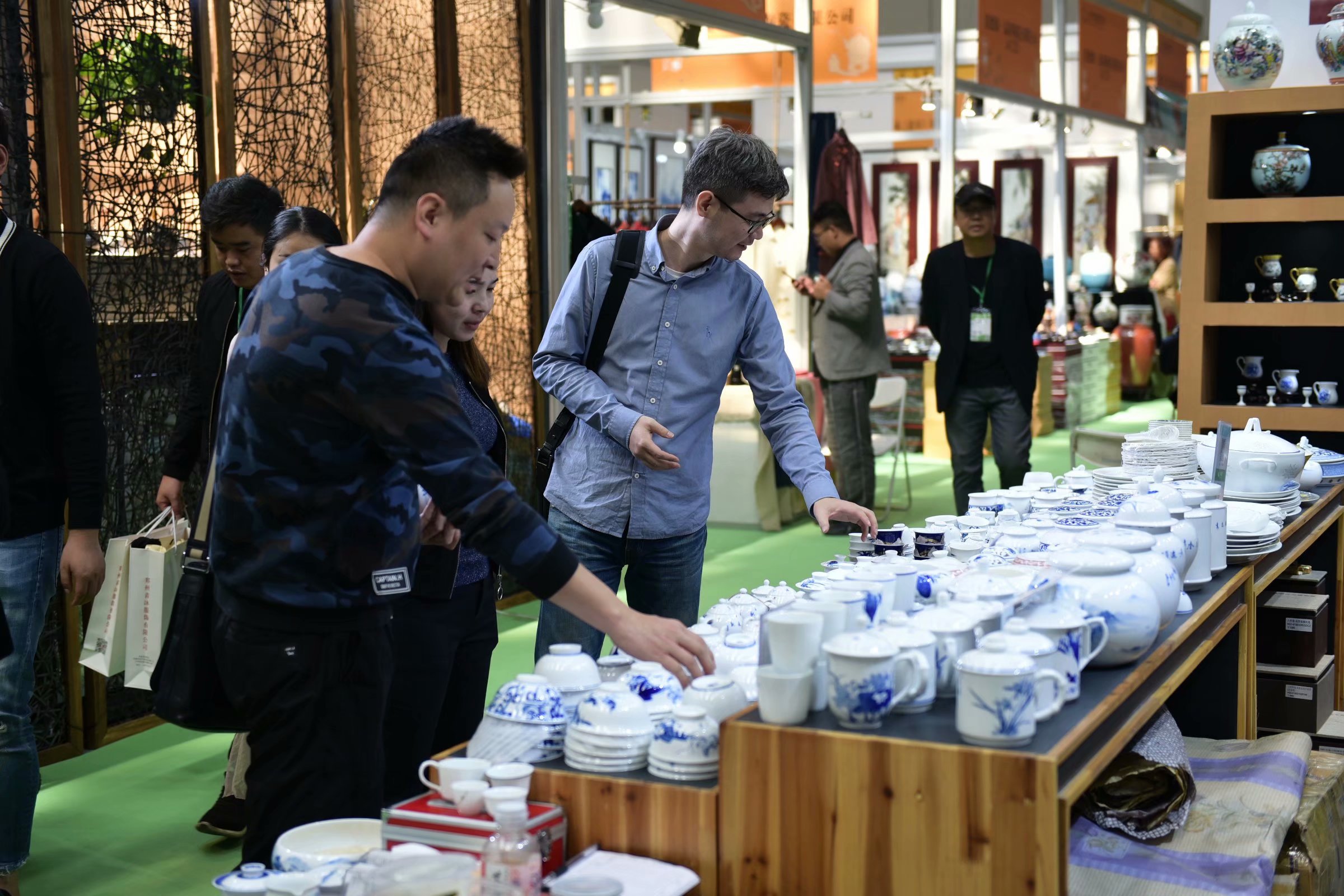 第六届中国西部国际茶产业博览会暨2018首届丝路陕茶文化节开幕啦