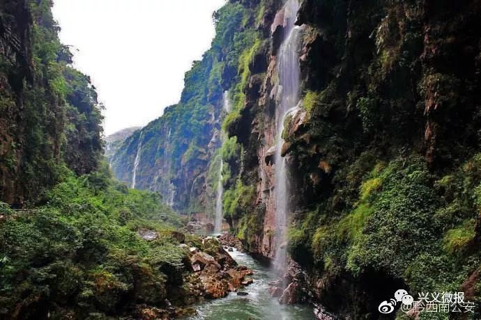 黔西南州山川秀美,景色迷人,旅遊資源組合良好,是中國西部一個頗具