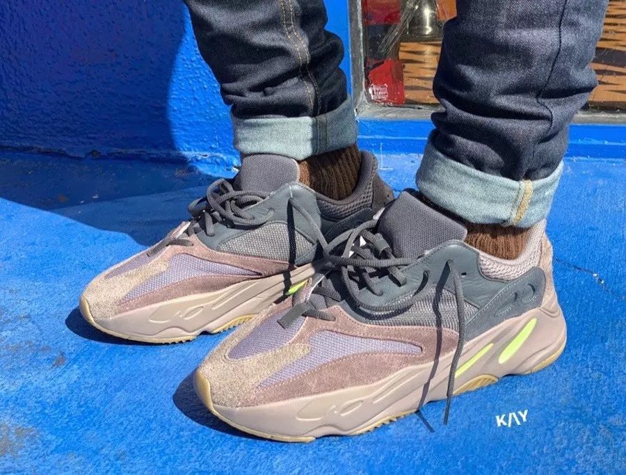 adidas yeezy boost 700 