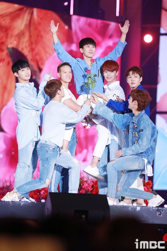 btob《想念》一亿流媒达成!第五个达成一亿流媒的男爱豆