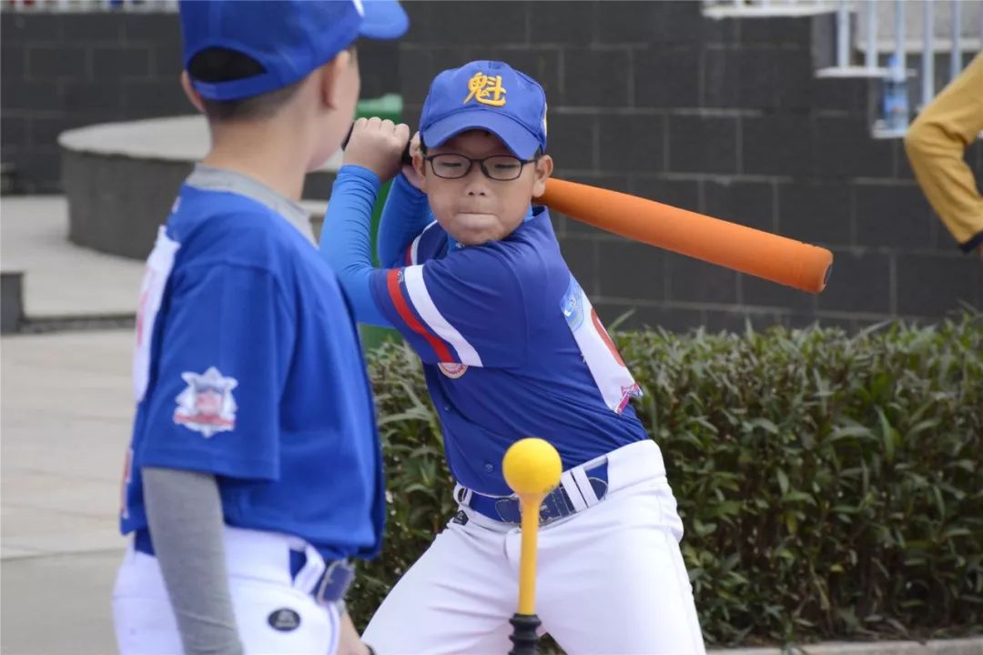 福州市首届小学生校园棒球联赛火热进行中!_运动