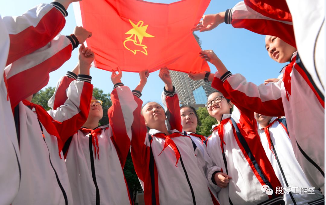 争做新时代好队员集结在星星火炬旗帜下湖北省开展纪念