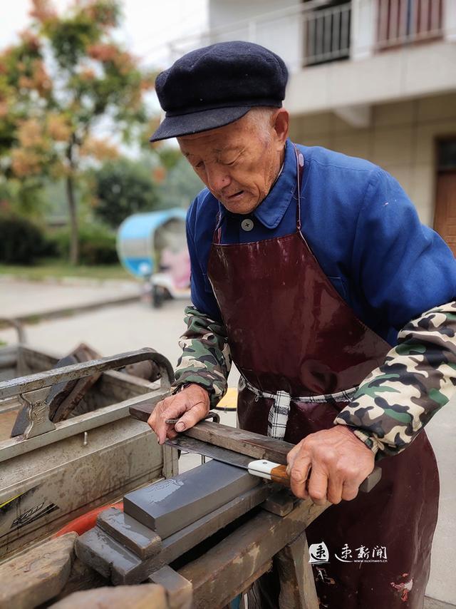 磨菜刀的正确方法图片