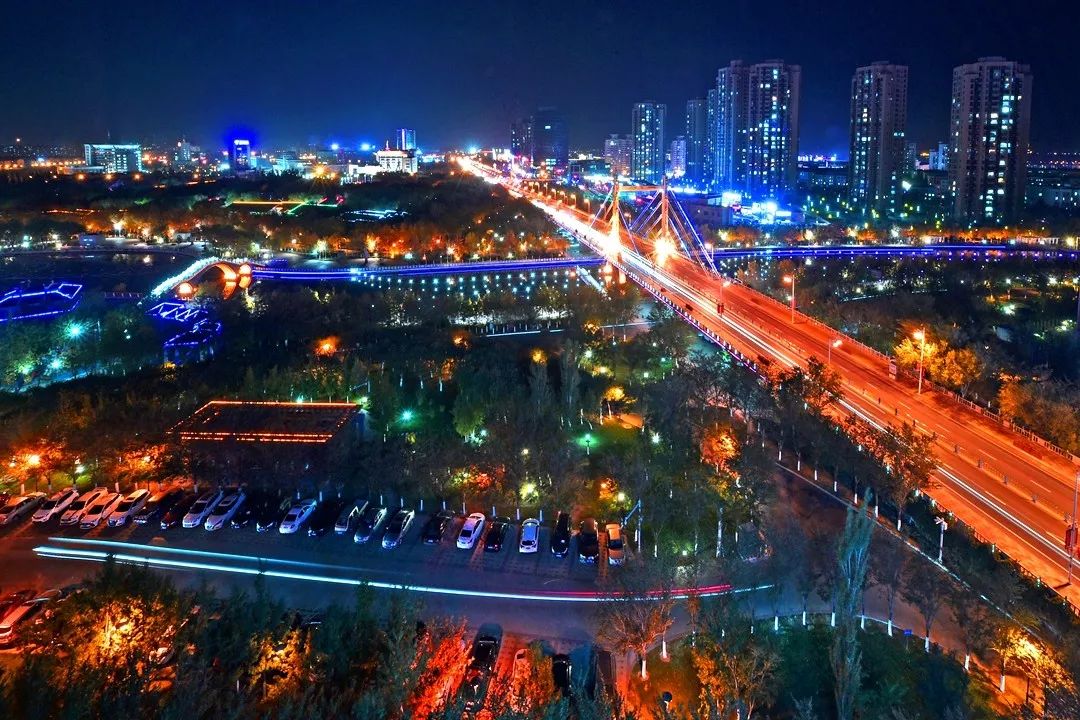 克拉玛依市夜景图片