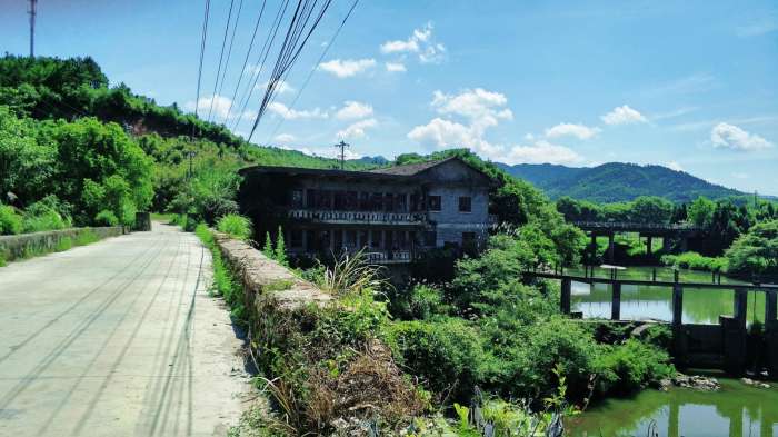 江西省撫州市宜黃縣棠陰鎮桃華山-晨鐘幕鼓-經聲佛號