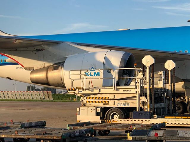 klm波音747在阿姆斯特丹機場發生碰撞意外發動機整流罩受損