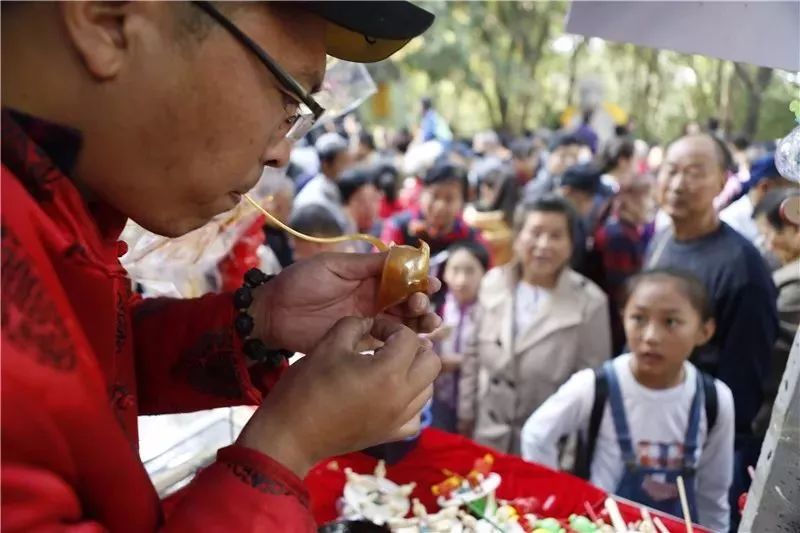 30實行封園管理,該時段內暫停晨晚練,暫停通遊年票,景區年票和老年證