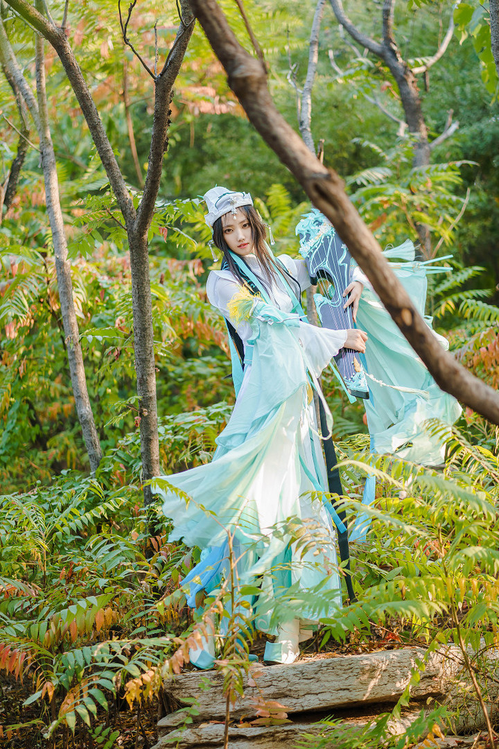 剑网叁雪河琴娘cosplay河畔偶遇的明婉女子