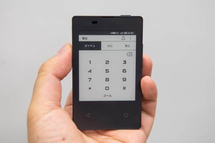 日本运营商发布新手机：仅有信用卡大小 支持4G和WiFi