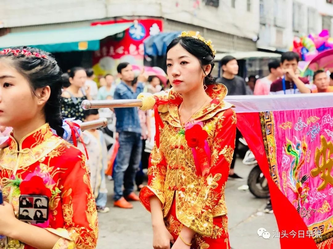 陈店恭迎胪岗妈祖欢度重阳节,现场盛况.