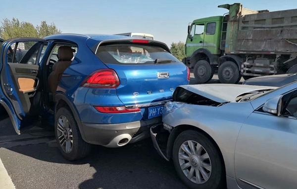 轎車交強險事故怎麼賠 車禍後車無險該怎辦