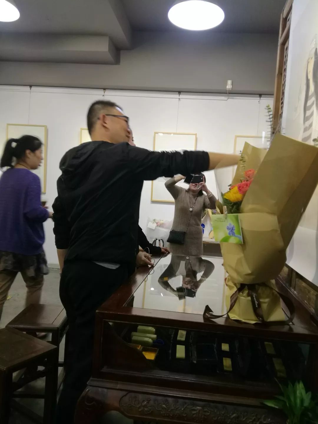 宋威工笔画作品展隆重开幕