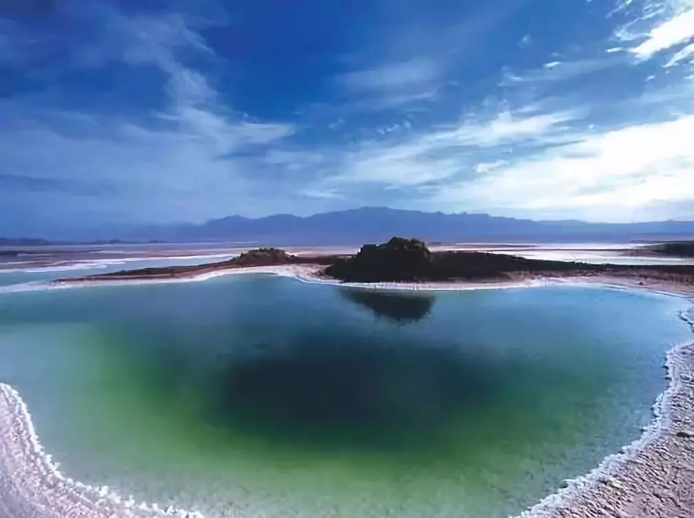 中国最大的盐湖图片