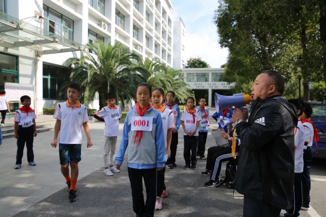 杨思中学初中部图片