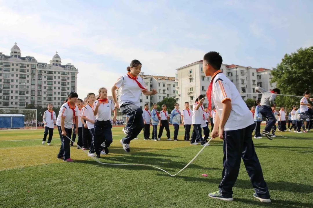 杨思中学初中部图片