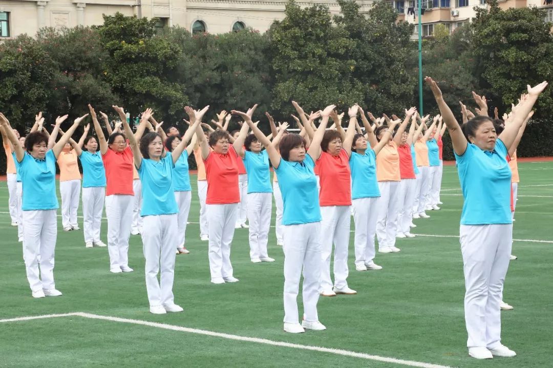 今朝近700人匯聚南翔鎮廣播體操比賽解鎖健身新姿勢