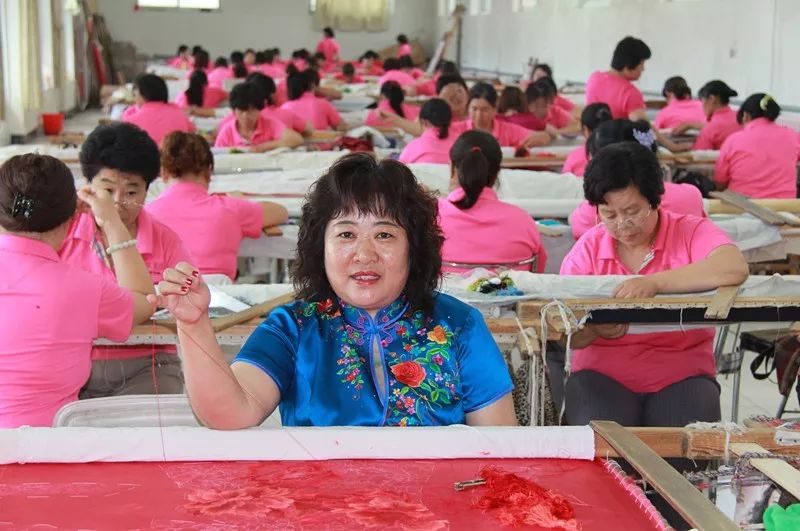 非遗所思她因精湛的手艺成为京绣传承人寻找百位燕赵巾帼榜样