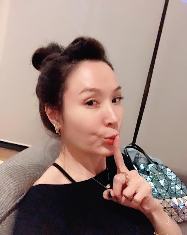 黄旭熙老婆图片