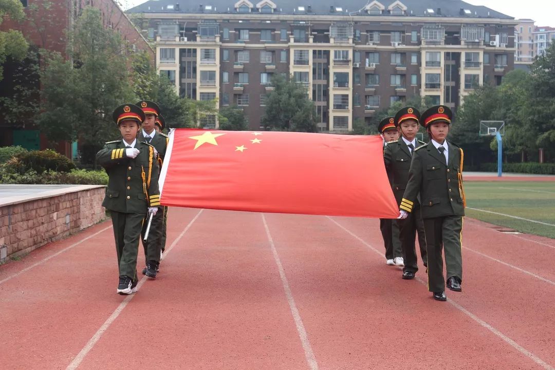 忻州师范学院国旗班图片