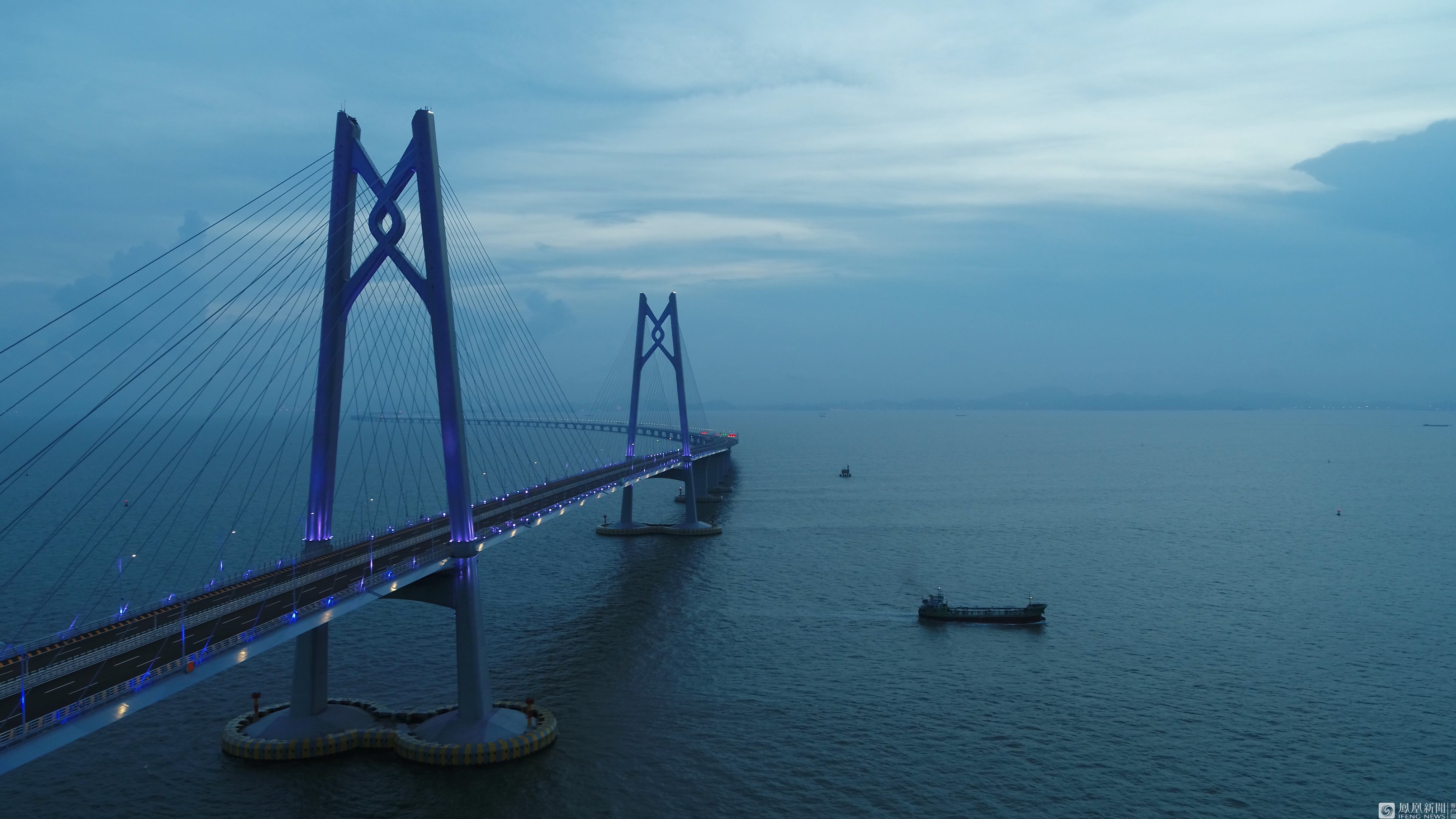 港珠澳大桥鸟瞰图全景图片